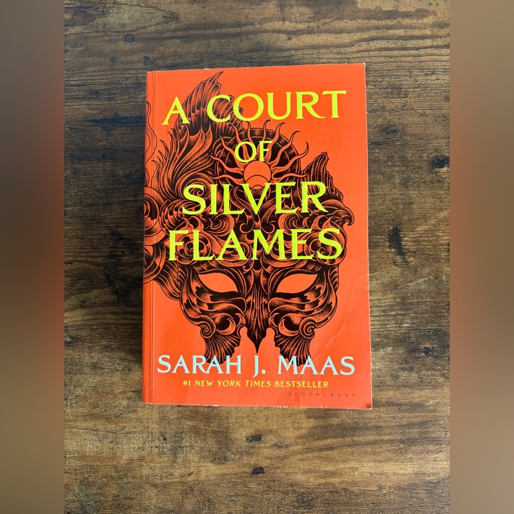 Court of Silver Flames by Sarah J. Maas (2022, Trade Paperback)